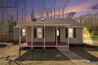 1102 Collingwood Dr, Hopewell, VA 23860