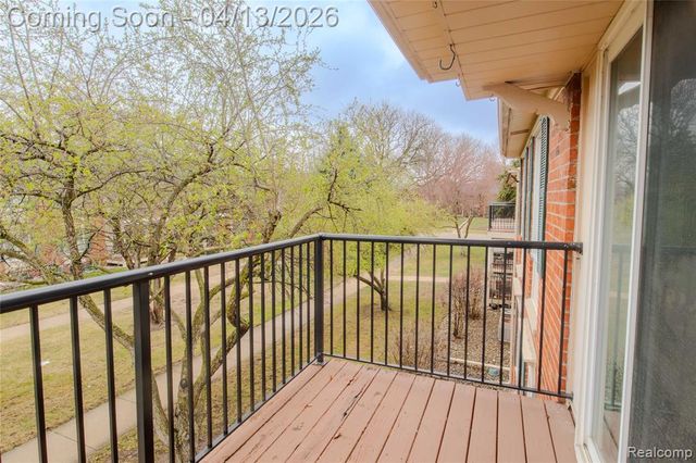 12025 Ina Drive 98, Sterling Heights, MI 48312