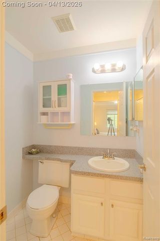 12025 Ina Drive 98, Sterling Heights, MI 48312