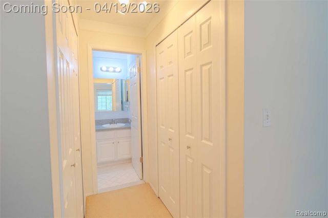 12025 Ina Drive 98, Sterling Heights, MI 48312