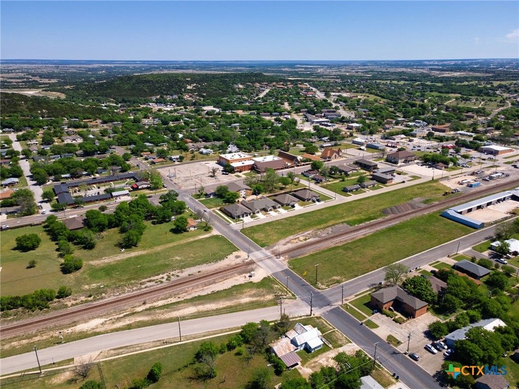 Image 25 of property listing at 410 W Avenue C, Copperas Cove, TX 76522