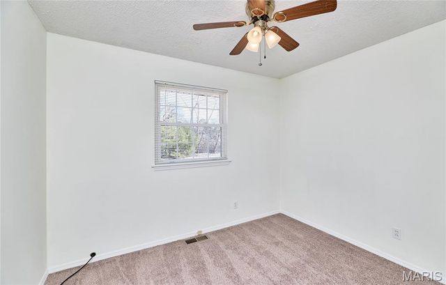 4 Sharon Court, Florissant, MO 63031