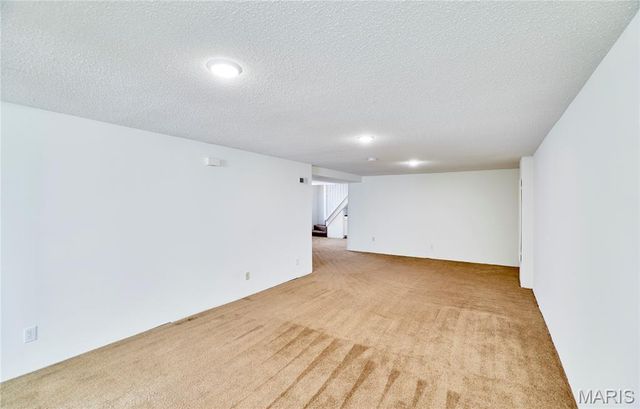 4 Sharon Court, Florissant, MO 63031