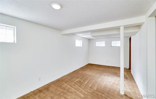 4 Sharon Court, Florissant, MO 63031