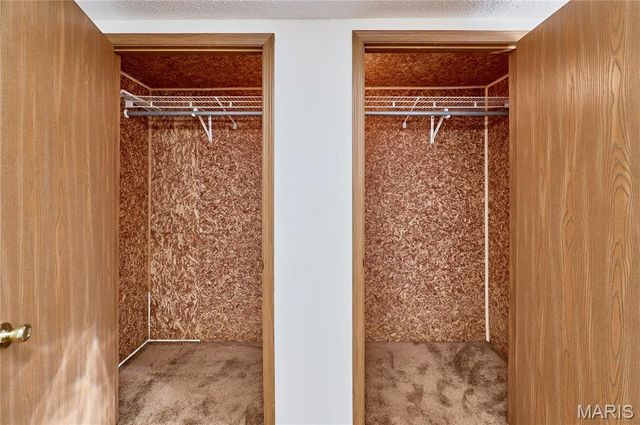 4 Sharon Court, Florissant, MO 63031