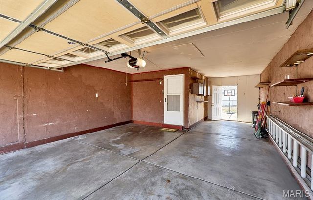 4 Sharon Court, Florissant, MO 63031