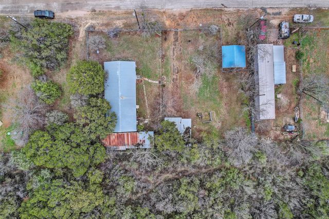 205 Singleton DR, Spicewood, TX 78669