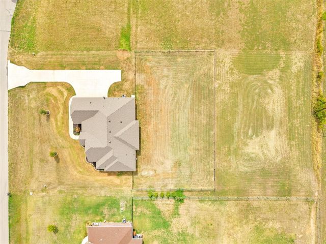 217 Maverick Court, Granbury, TX 76049