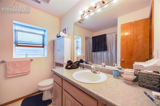 1180 Bison Ridge Drive, Colorado Springs, CO 80919