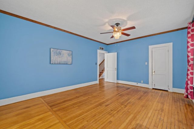 602 W Sealy Street, Alvin, TX 77511