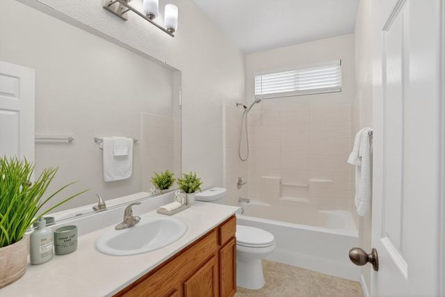 4609 Welera Way, Elk Grove, CA 95757