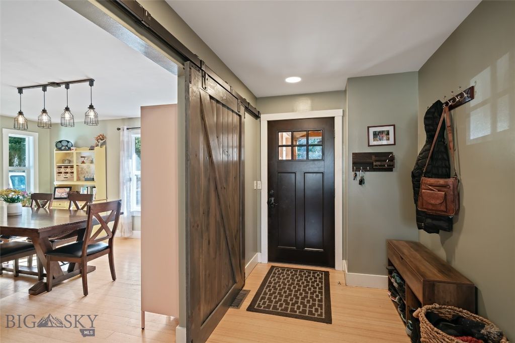 1609 Hillside Lane, Bozeman, MT 59715 photo 3