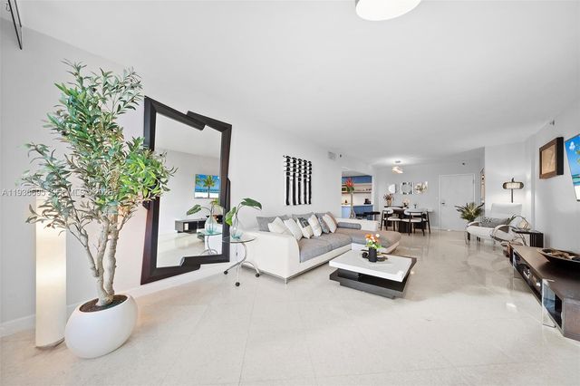 2301 Collins Avenue 408, Miami Beach, FL 33139