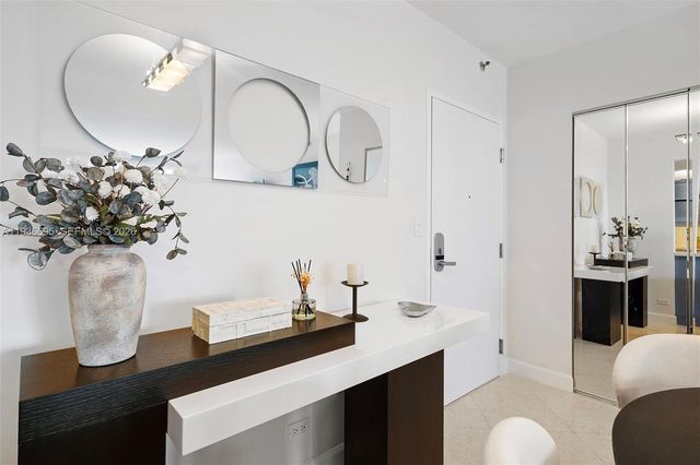 2301 Collins Avenue 408, Miami Beach, FL 33139