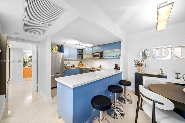 2301 Collins Avenue 408, Miami Beach, FL 33139