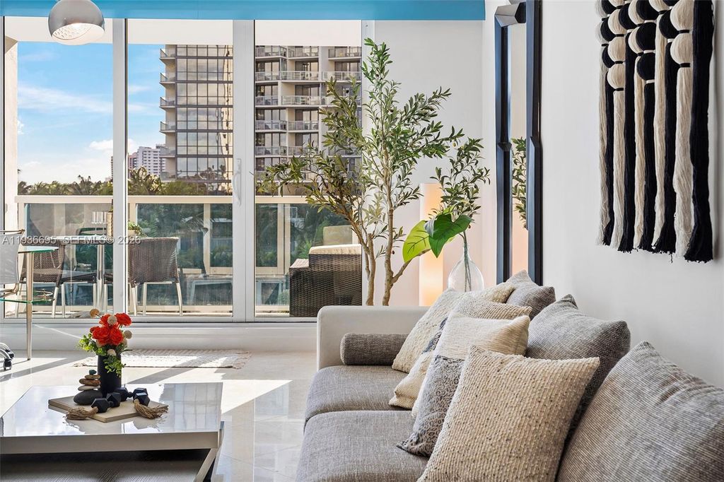 2301 Collins Avenue 408, Miami Beach, FL 33139