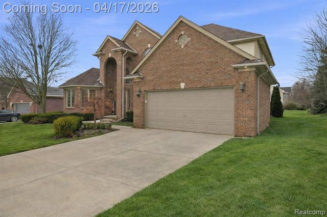 21797 Ambassador Drive, Macomb, MI 48044