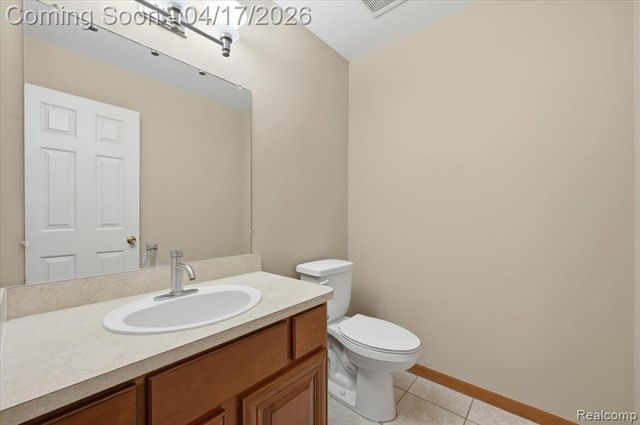 21797 Ambassador Drive, Macomb, MI 48044