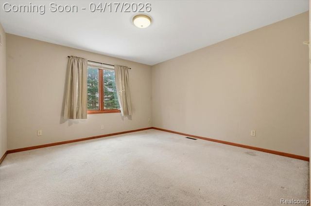 21797 Ambassador Drive, Macomb, MI 48044