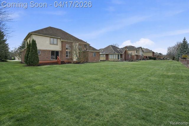 21797 Ambassador Drive, Macomb, MI 48044