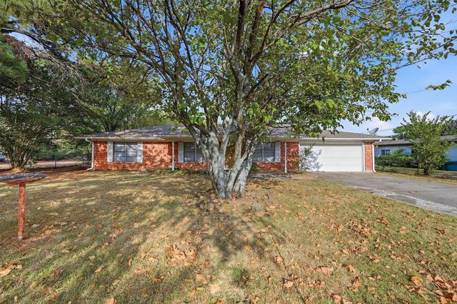 1017 Highway 377 N, Whitesboro, TX 76273