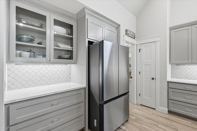 2705 River Path Court, Burleson, TX 76028