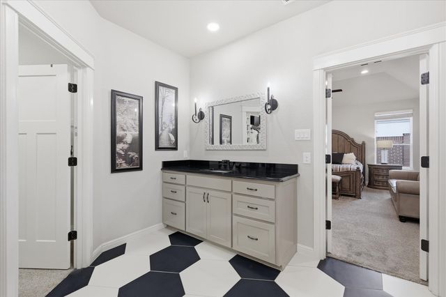 2705 River Path Court, Burleson, TX 76028