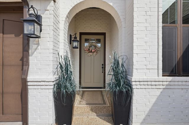 2705 River Path Court, Burleson, TX 76028