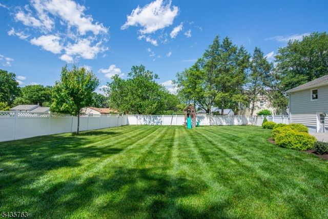 194 Whippany Rd, Hanover Twp., NJ 07981