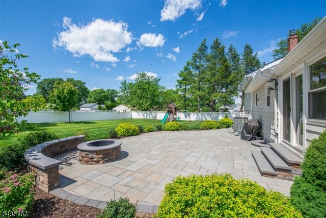 194 Whippany Rd, Hanover Twp., NJ 07981