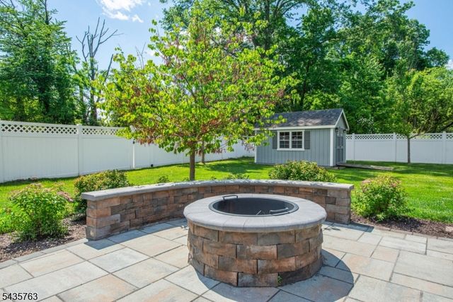 194 Whippany Rd, Hanover Twp., NJ 07981