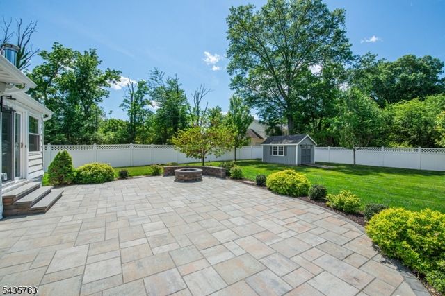 194 Whippany Rd, Hanover Twp., NJ 07981