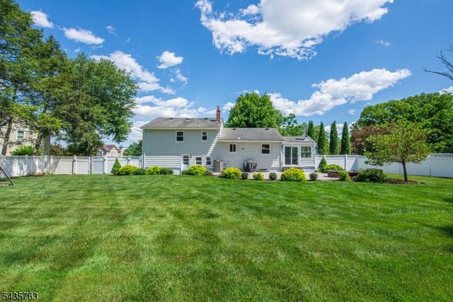 194 Whippany Rd, Hanover Twp., NJ 07981