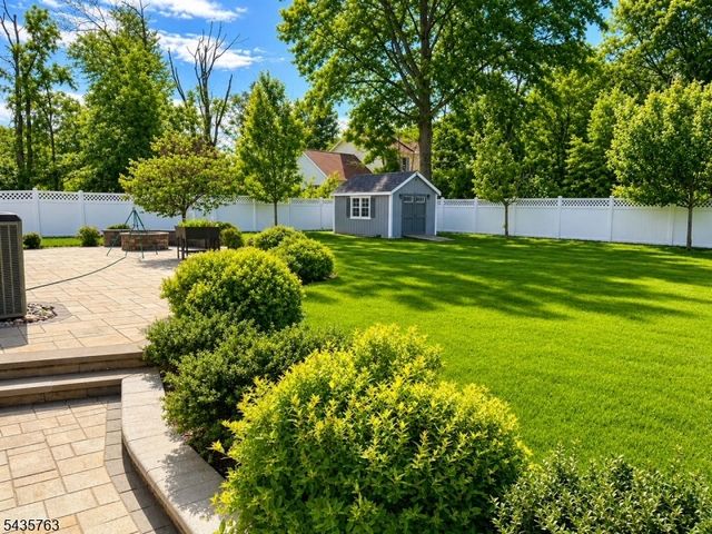 194 Whippany Rd, Hanover Twp., NJ 07981