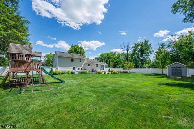 194 Whippany Rd, Hanover Twp., NJ 07981