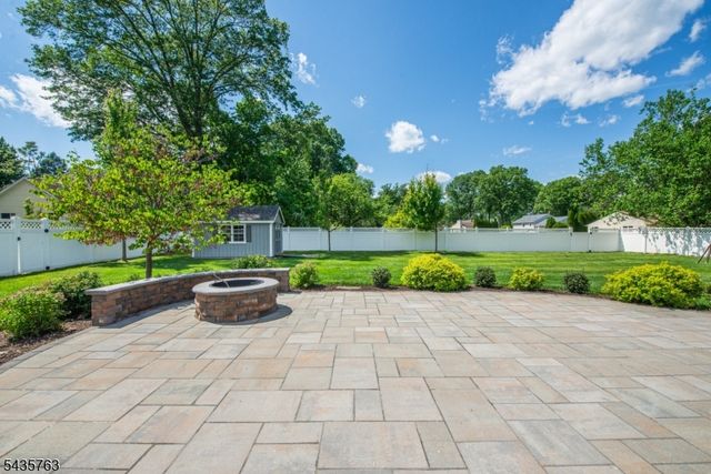 194 Whippany Rd, Hanover Twp., NJ 07981