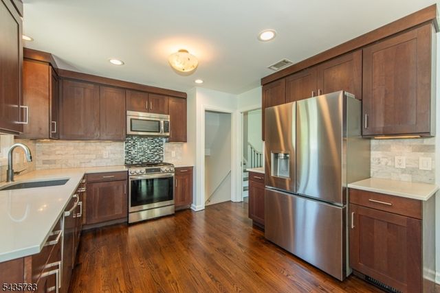 194 Whippany Rd, Hanover Twp., NJ 07981