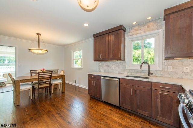 194 Whippany Rd, Hanover Twp., NJ 07981