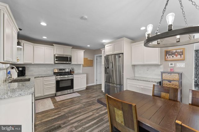 314 E LOGAN ST, Norristown, PA 19401