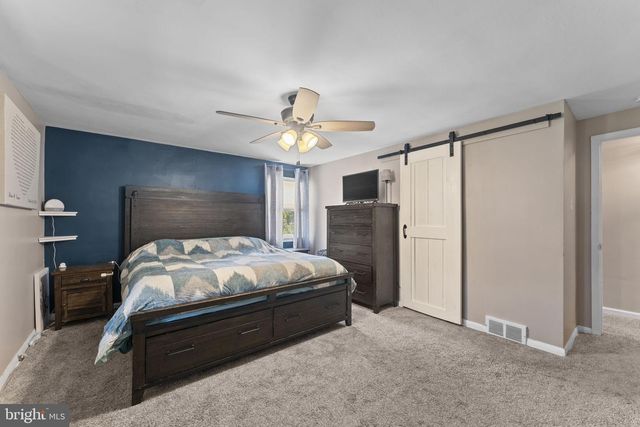 314 E LOGAN ST, Norristown, PA 19401
