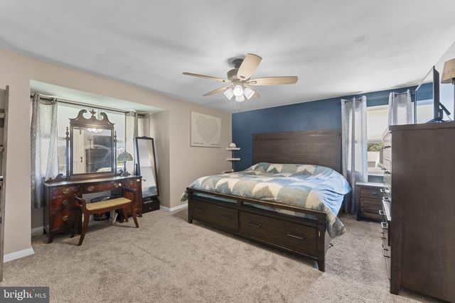 314 E LOGAN ST, Norristown, PA 19401
