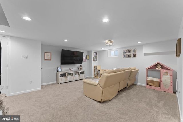 314 E LOGAN ST, Norristown, PA 19401