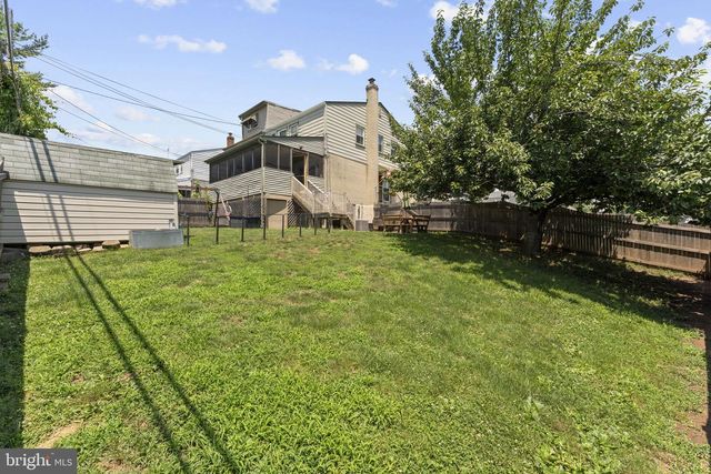 314 E LOGAN ST, Norristown, PA 19401