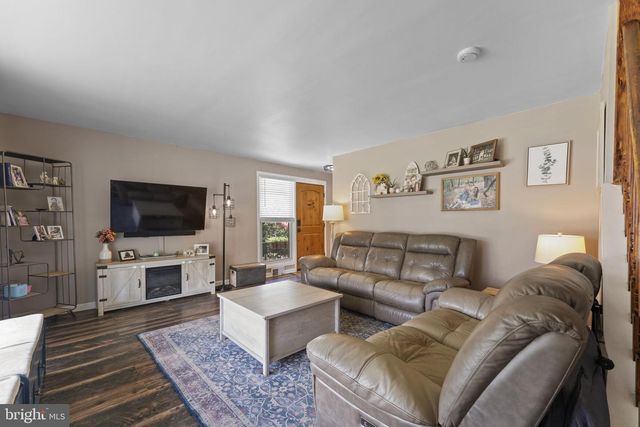 314 E LOGAN ST, Norristown, PA 19401