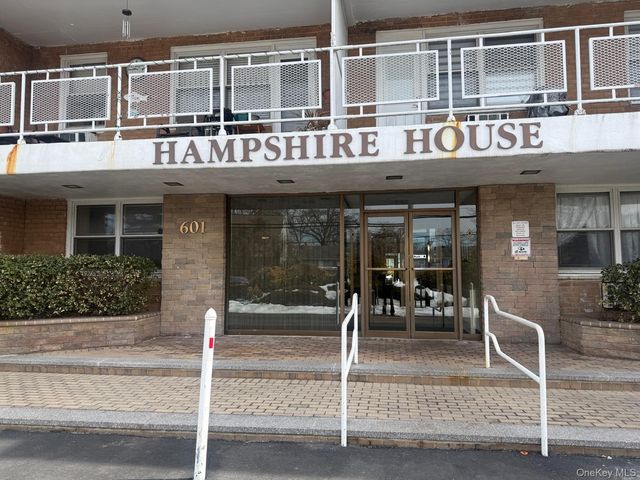 601 Chestnut Street A-21, Cedarhurst, NY 11516