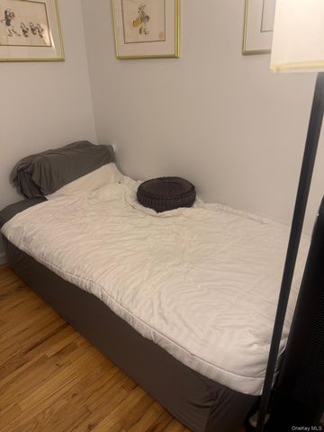 601 Chestnut Street A-21, Cedarhurst, NY 11516