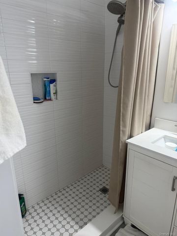 601 Chestnut Street A-21, Cedarhurst, NY 11516