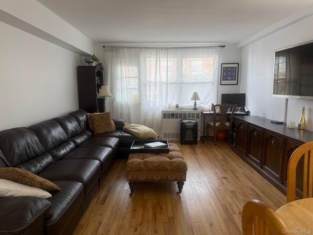 601 Chestnut Street A-21, Cedarhurst, NY 11516