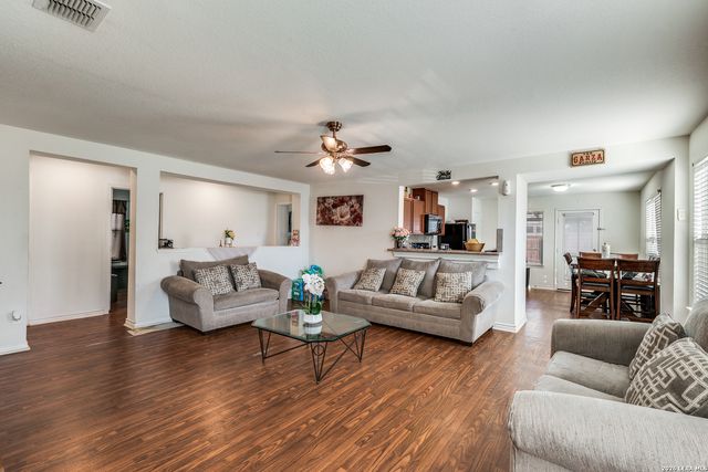 1536 harbor, San Antonio, TX 78245