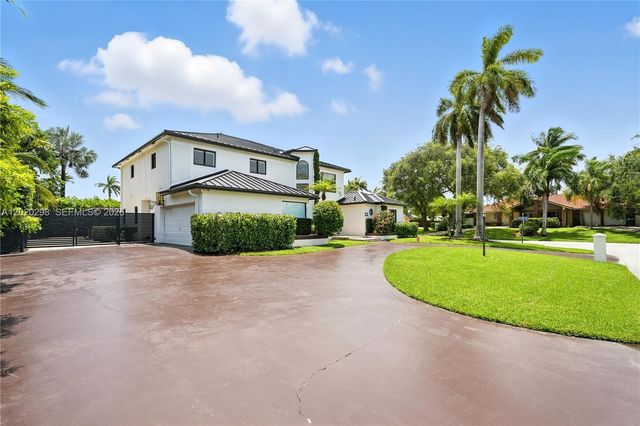 17815 SW 83rd Ct, Palmetto Bay, FL 33157